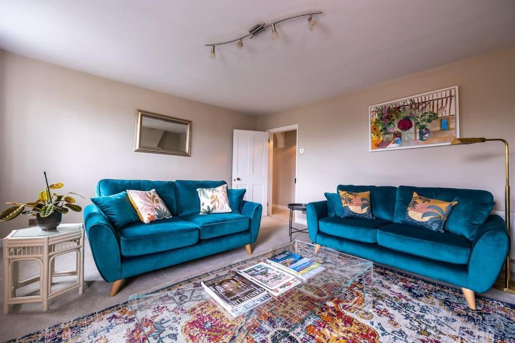 Beautiful & Spacious Retreat In 温切斯特 外观 照片